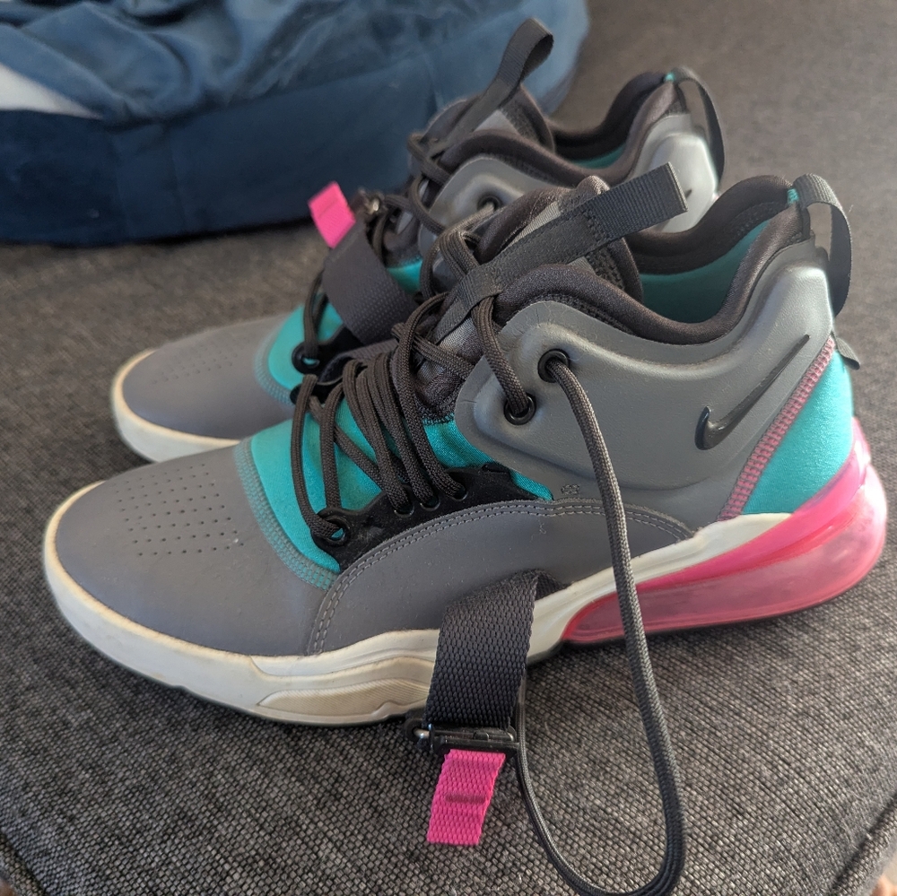 Nike Turquoise and Charcoal /Pink Shoes